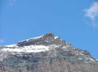 Cresta del Leone mit dem Carrel Biwak