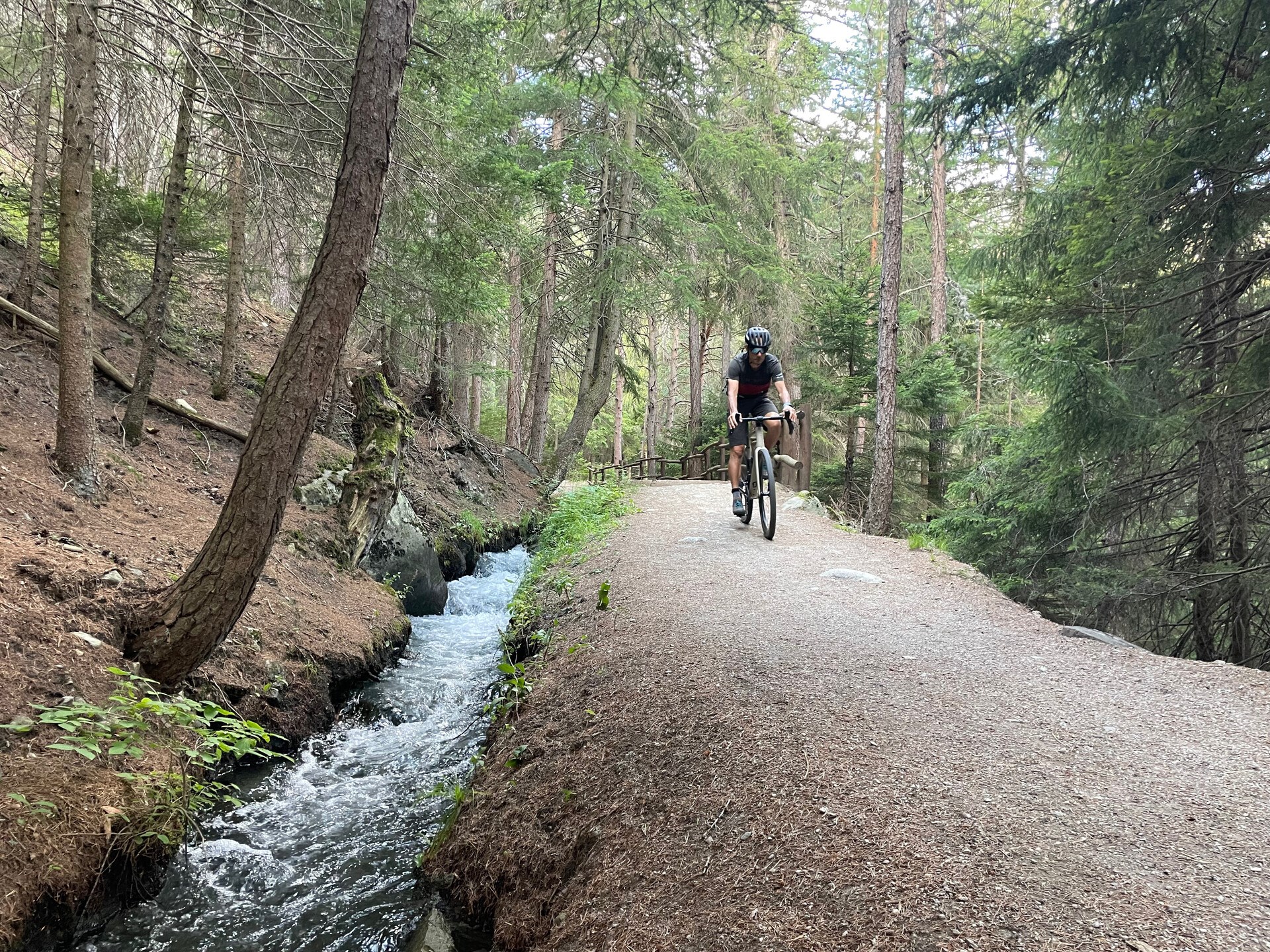 gravel banner