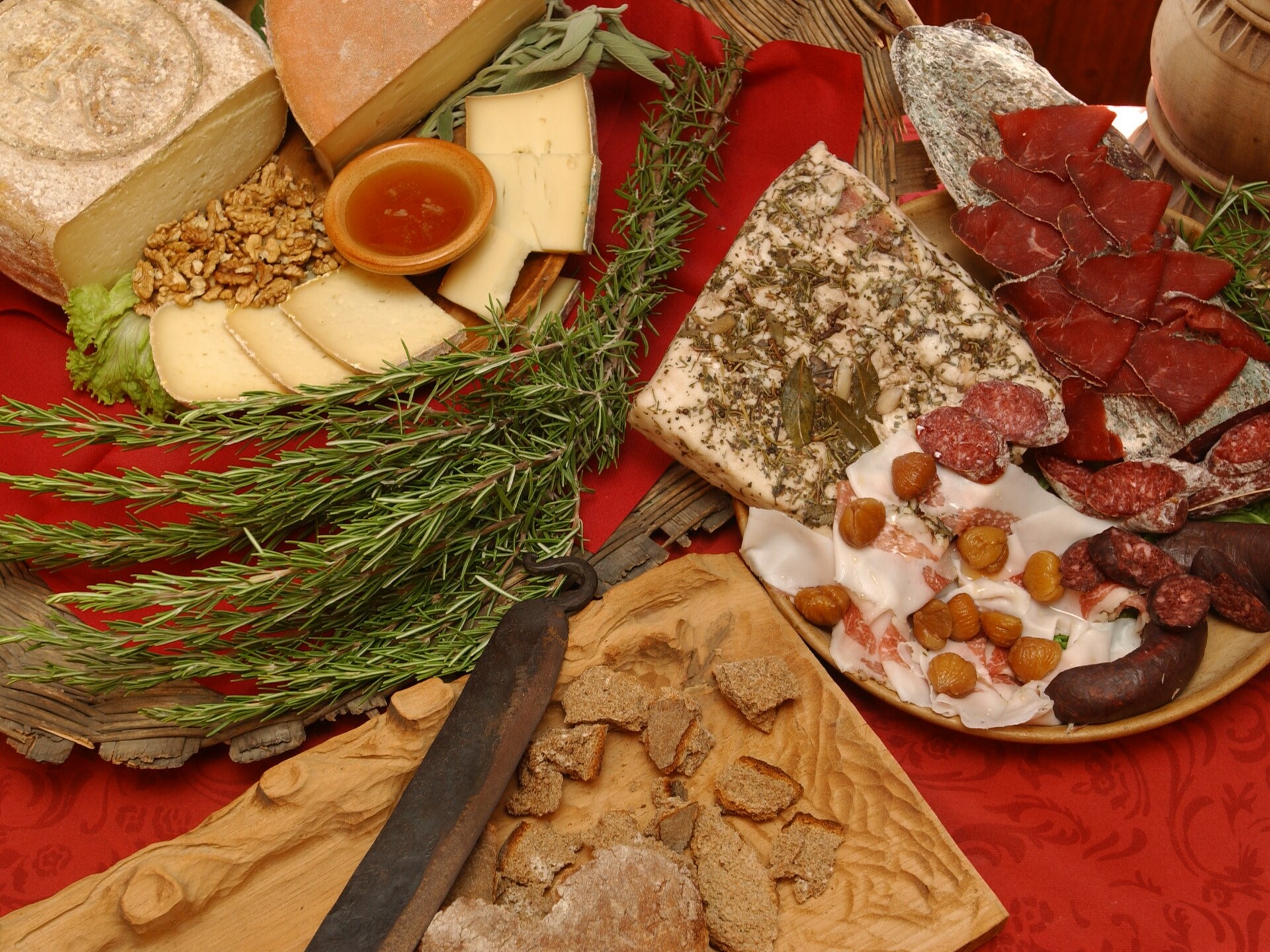 Online shopping of local products