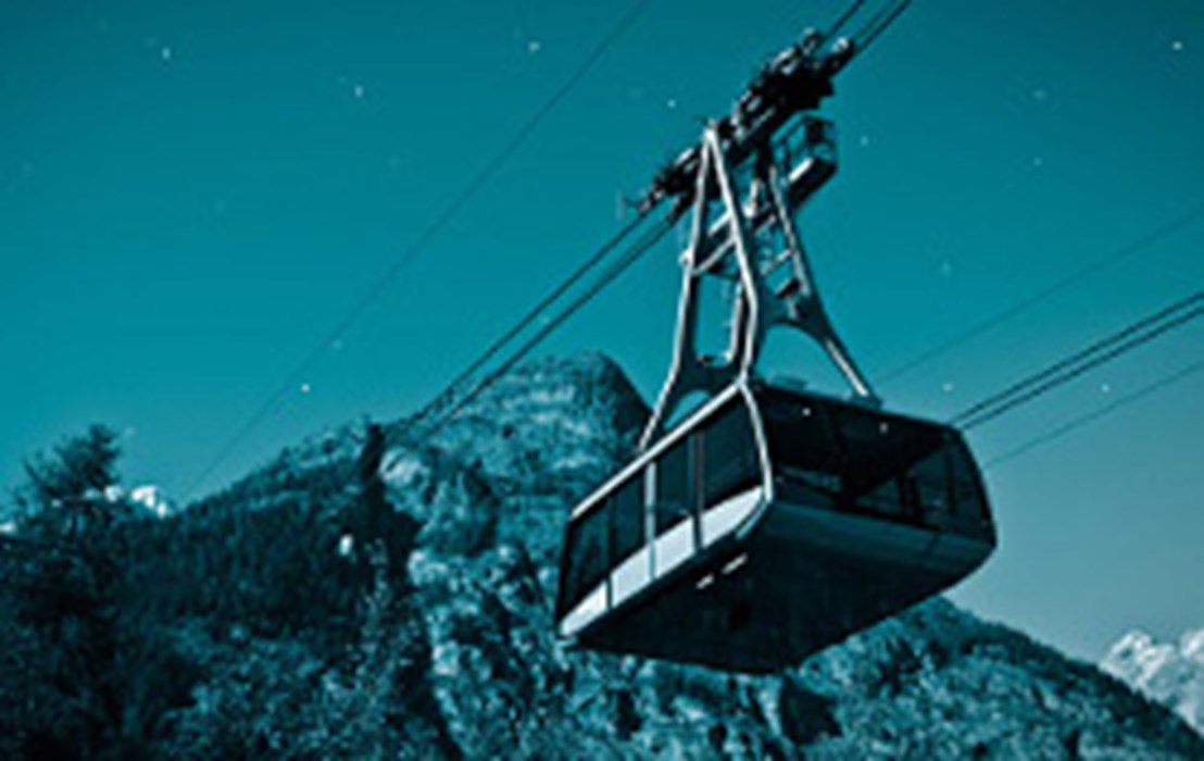 Courmayeur afterski: dinner on the slopes
