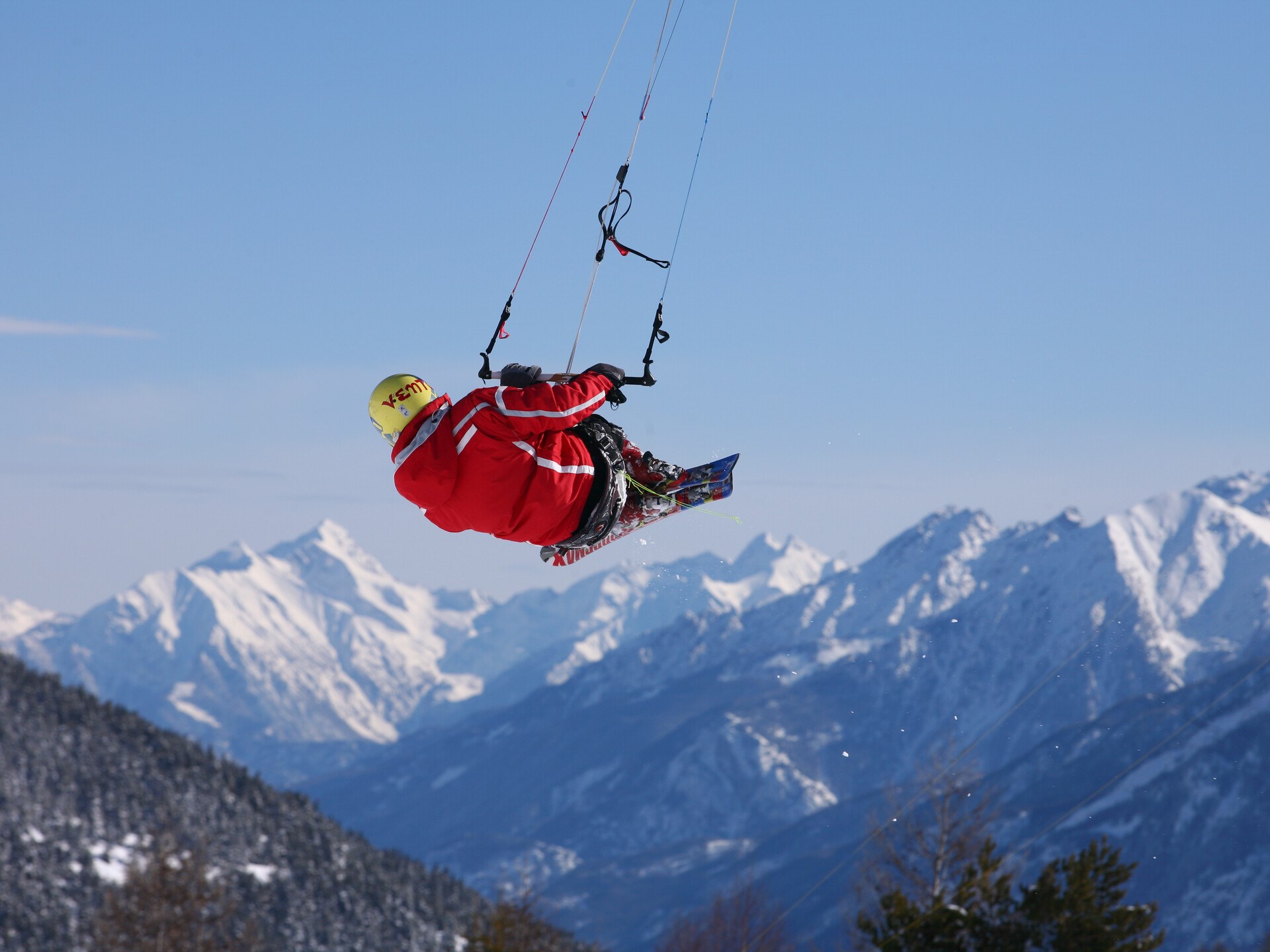 Banner snowkite
