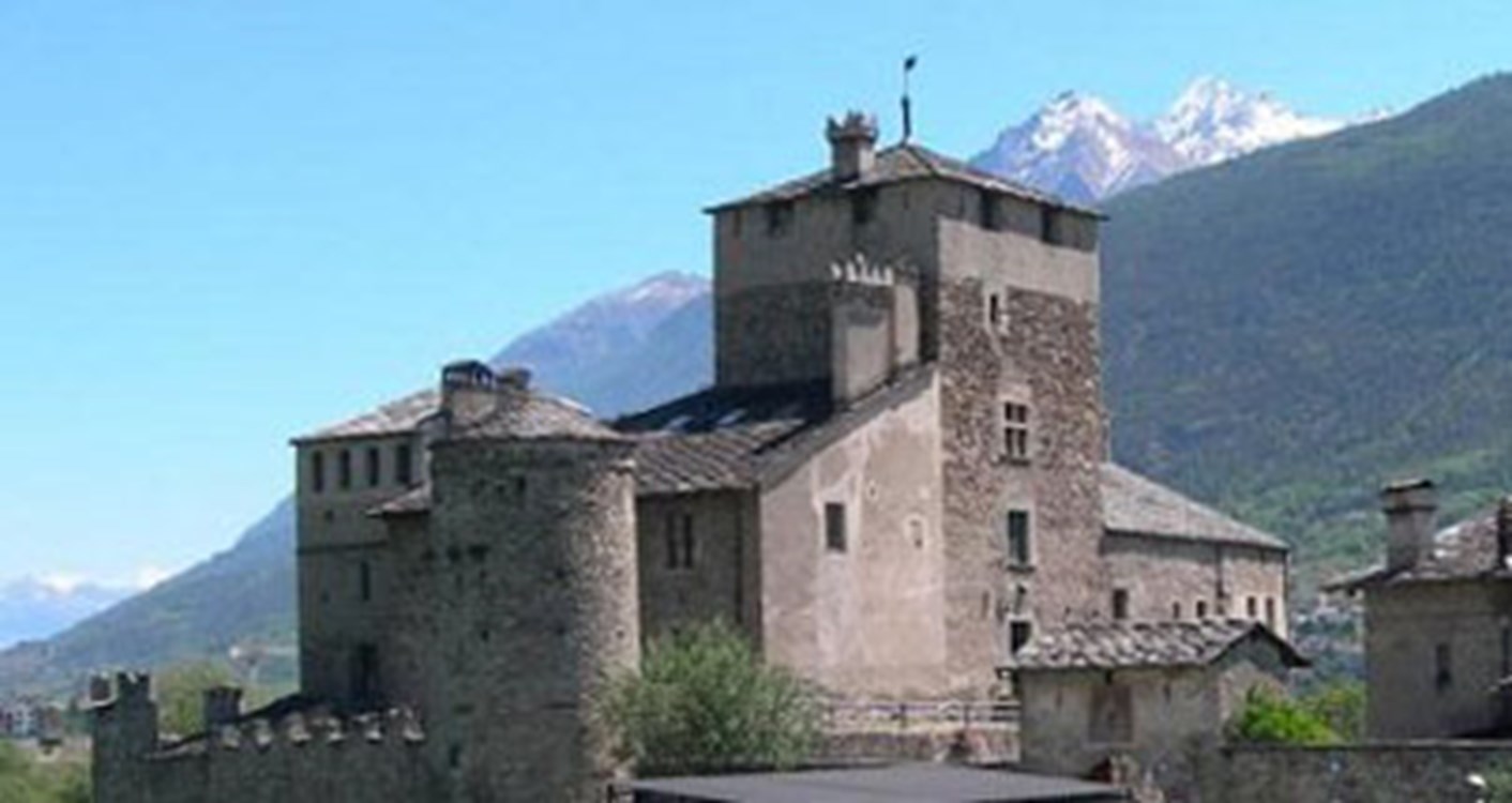 The castles of the upper valley