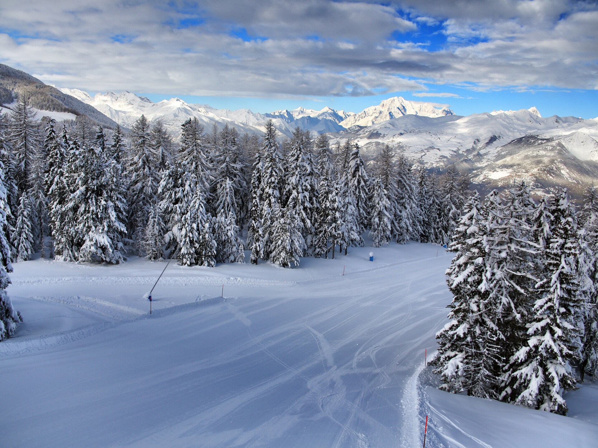 Skimo tracks in Pila ski resort