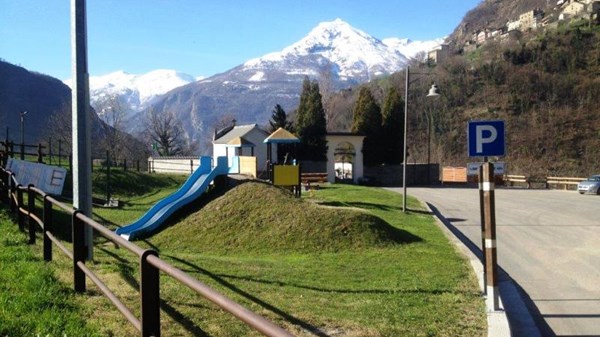 Playing park