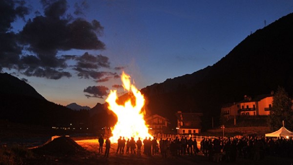 S. Giovanni Traditionelles Feuer