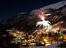 Torchlight und Feuerwerk