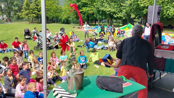 Spectacle de magie avec le magicien Natalino