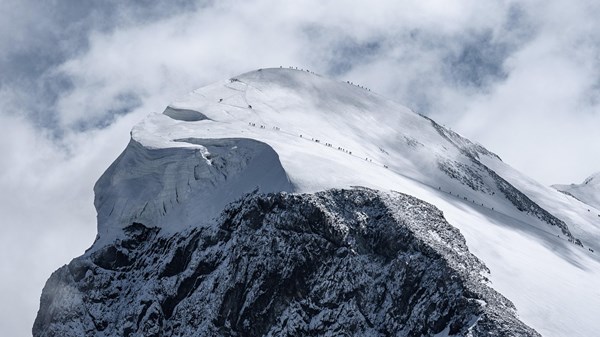 Serata montagna docufilm con Ettore - Ritorno al Breithorn 