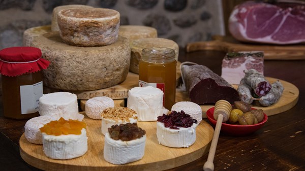 Tsaven de Noël - Mercato di prodotti alimentari biologici e tradizionali