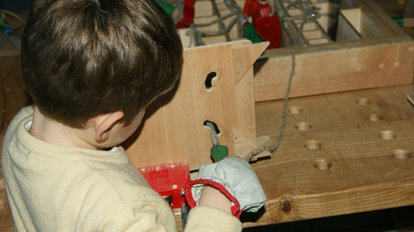 Antiche maschere per giovani mani - Atelier di falegnameria didattica per bambini