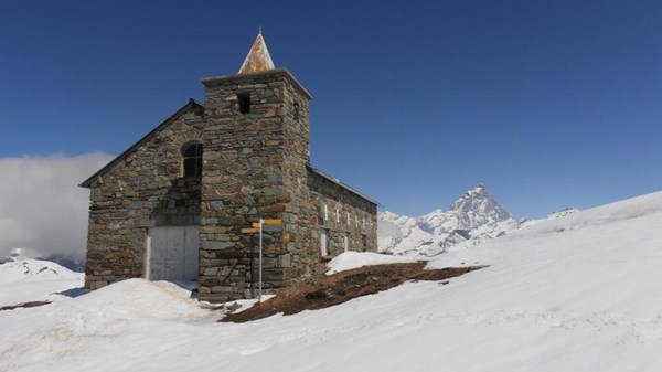 Ciaspolata in giornata. Santuario di Clavalité