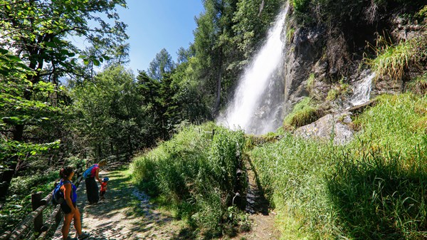Printemps sur le Ru d'Arlaz
