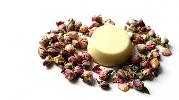 Latte detergente e crema corpo alla rosa