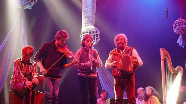 Patoué eun Mezeucca, Vionda la Tita, Yé Batita! - Concert en Patois (dialect)