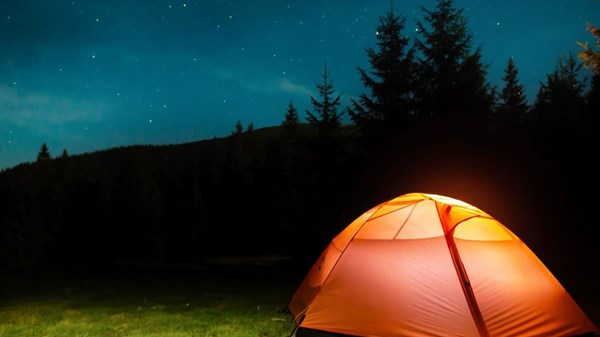 Sotto le stelle in tenda 