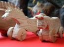 Tatà in legno - giocattolo tipico valdostano