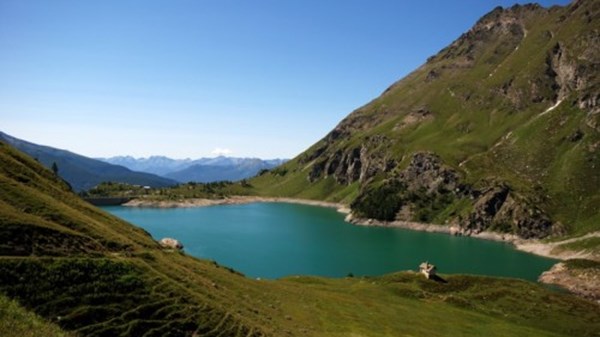 Escursione giornaliera al Lago di Cignana - Spiritualità tra acqua e cielo