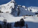 Randonnée en raquettes vers les alpages du Col Serena et le monde magique de la neige.