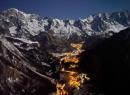 Escursione notturna con le ciaspole alla scoperta del Monte Bianco