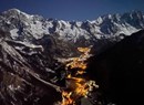 Escursione notturna con le ciaspole alla scoperta del Monte Bianco