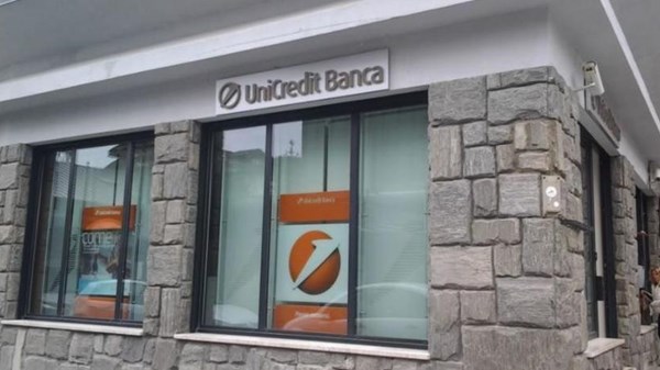 Banca "UniCredit Banca"