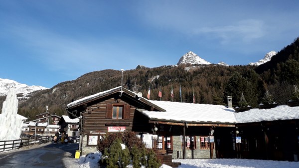 Fremdenverkehrsbüro - Ayas Champoluc