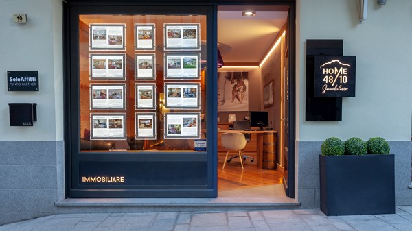 Agenzia immobiliare "Home 48/10"