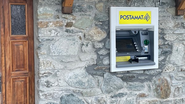 Bancomat Postamat