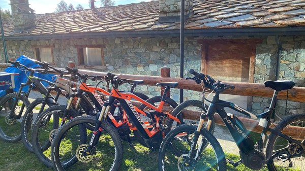 Noleggio e-bike "Les montagnards"