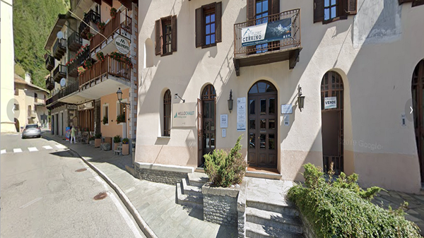 Agence immobilière "Hello Chalet"