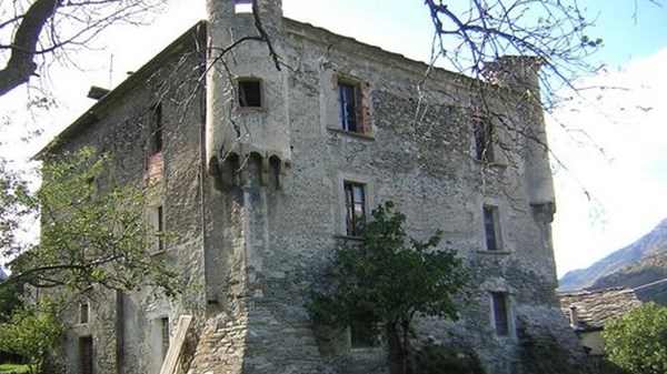 Saint-Marcel castle