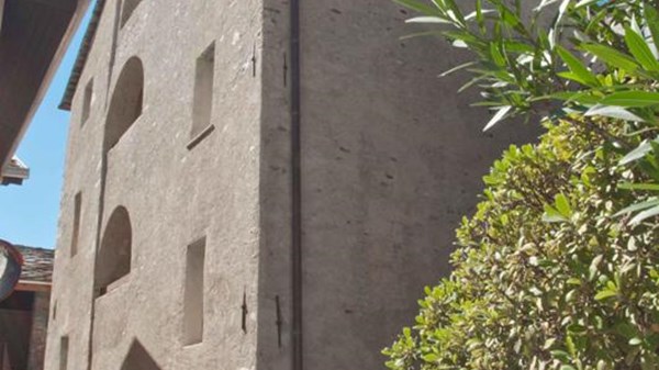 L' Castel fortified house