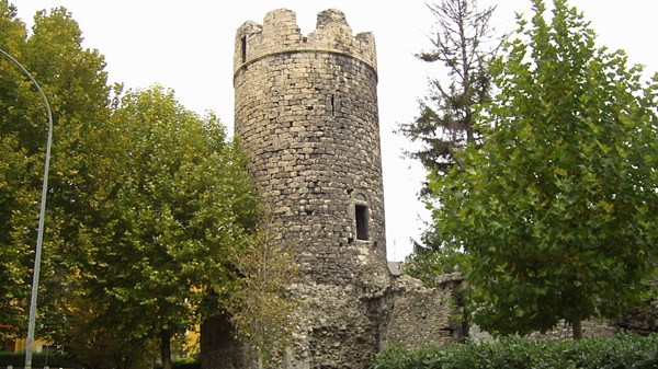 Tour Neuve