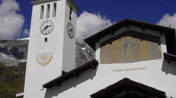 Pfarrkirche der Heiligen Mariä Königin des Aostatals