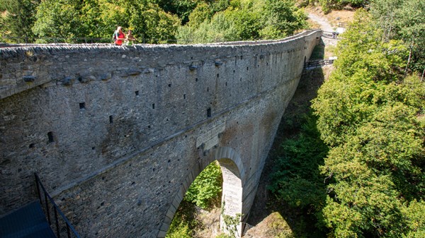 Il ponte-acquedotto romano di Pont-d'Ael