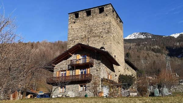 Castello di Ecours