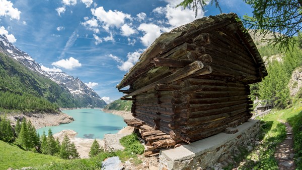 Place Moulin - Refuge Prarayer