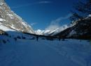 In snowshoes up to Bonatti Refuge