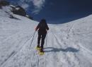In snowshoes up to Champillon Refuge