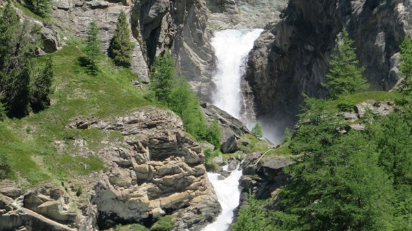 Gimillan - Pila waterfalls