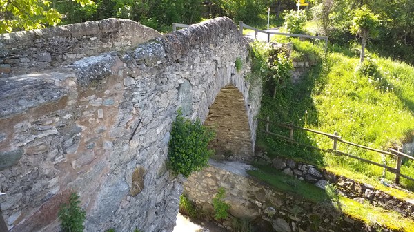 Spaziergang durch die Weinberge von Gressan und Jovençan