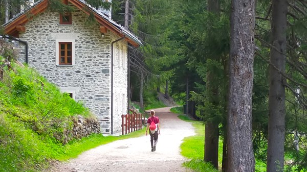 Cogne - Lillaz pedestrian road