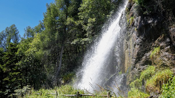 Orbeillaz - Cascata d'Arlaz