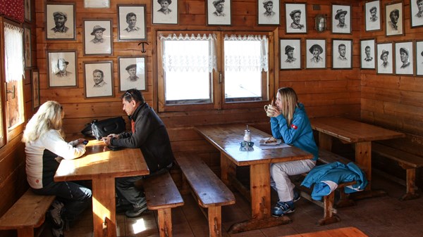 Restaurant Refuge Le Guide del Cervino