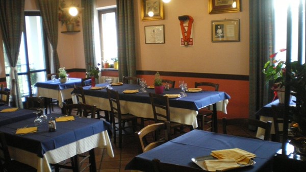 Antica Trattoria Champagne
