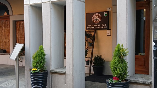 Grotta del Cervo