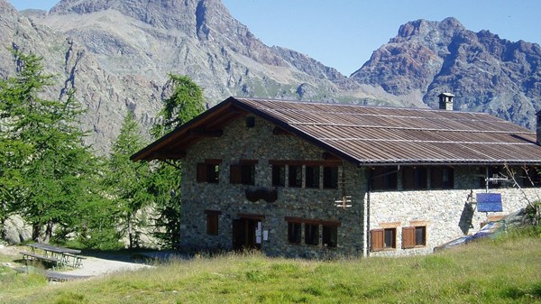 Restaurant Refuge Barbustel Lac Blanc