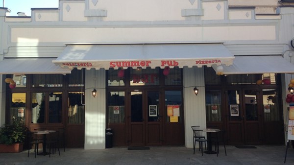 Summer Pub