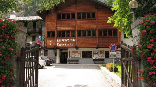 Spazio espositivo "Villa Deslex"