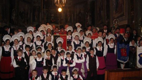 Gruppo folkloristico "Les Sallereins"